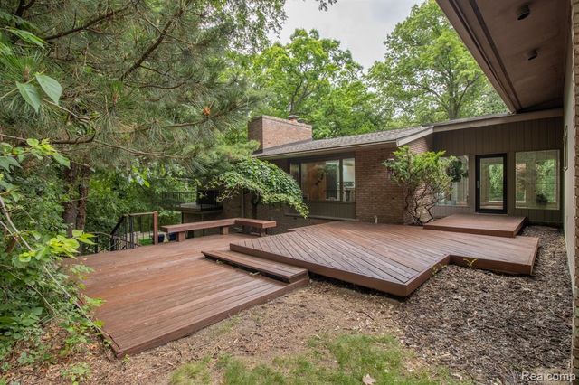 30795 Adair Court, Franklin, MI 48025
