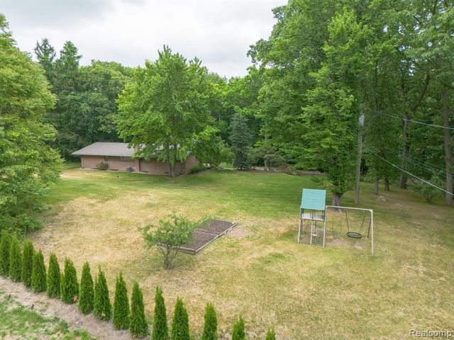 30795 Adair Court, Franklin, MI 48025