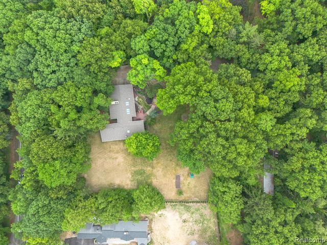 30795 Adair Court, Franklin, MI 48025