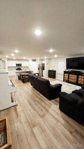 112 Kohn Drive, Millbrook, AL 36054