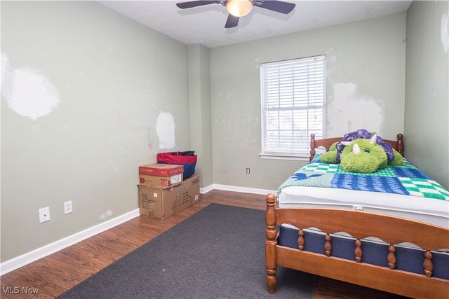 1138 Ledgestone Drive, Wadsworth, OH 44281