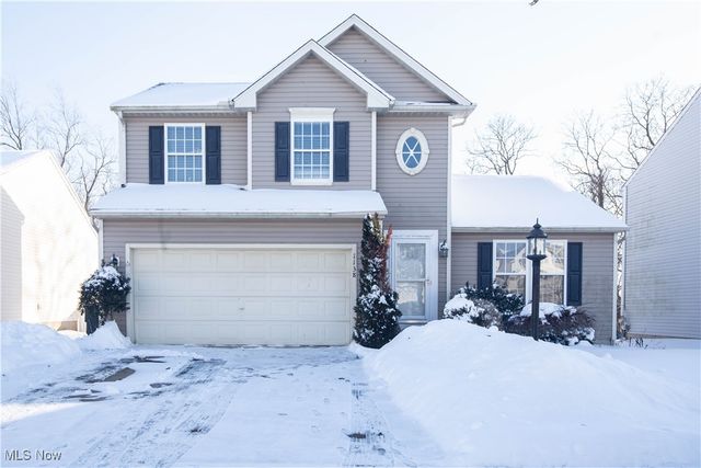 1138 Ledgestone Drive, Wadsworth, OH 44281
