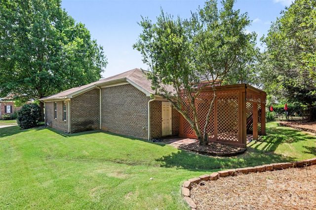 207 Edenshire Court, Indian Trail, NC 28079