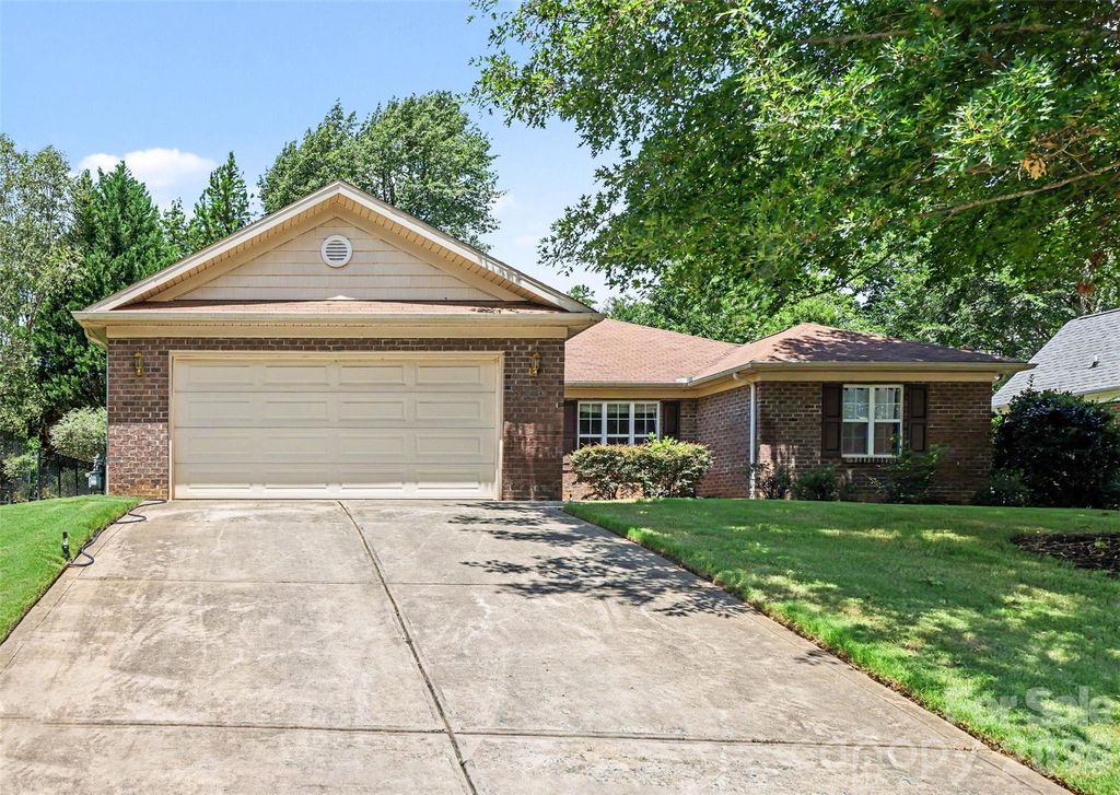207 Edenshire Court, Indian Trail, NC 28079