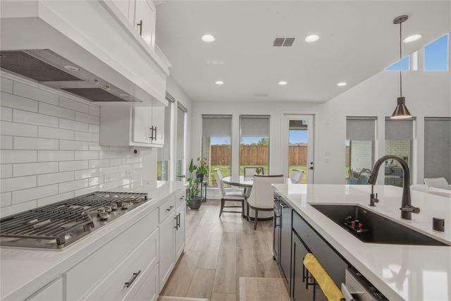 908 Maple Leaf Lane, Haslet, TX 76052