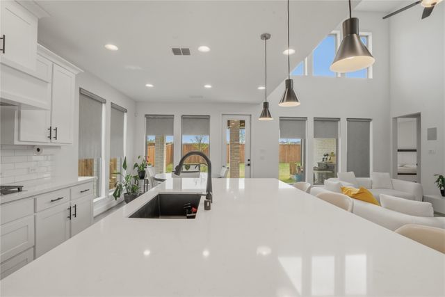 908 Maple Leaf Lane, Haslet, TX 76052