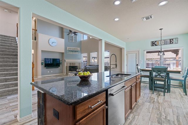 349 Lake Livingston DR, Georgetown, TX 78628