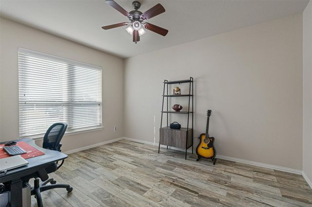 349 Lake Livingston DR, Georgetown, TX 78628