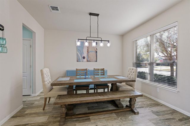 349 Lake Livingston DR, Georgetown, TX 78628