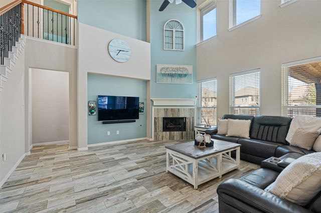 349 Lake Livingston DR, Georgetown, TX 78628