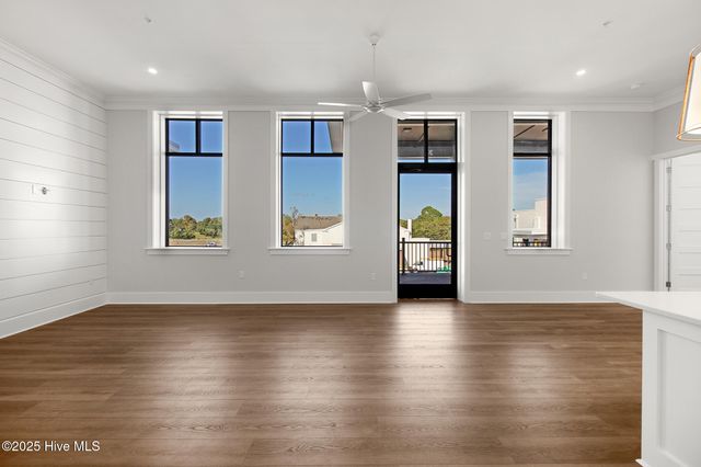 805 Mulberry Street Unit 203, Beaufort, NC 28516