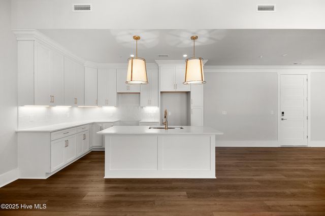 805 Mulberry Street Unit 203, Beaufort, NC 28516