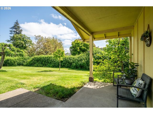 2615 MIMI St, Eugene, OR 97404