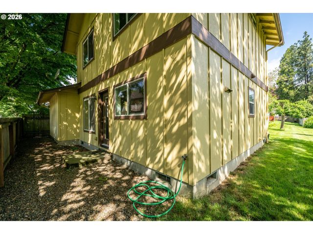 2615 MIMI St, Eugene, OR 97404