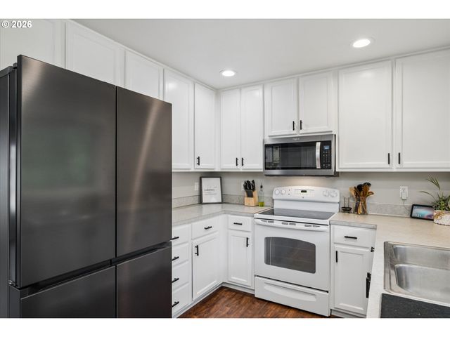 2615 MIMI St, Eugene, OR 97404