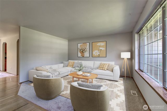 4026 205th Place SW, Lynnwood, WA 98036
