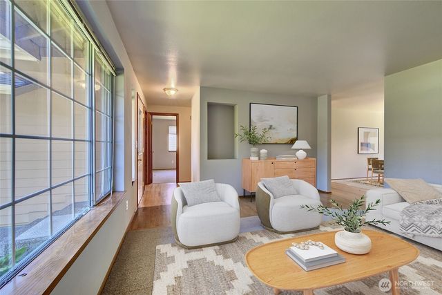 4026 205th Place SW, Lynnwood, WA 98036