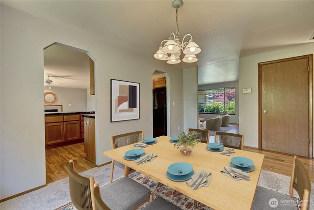4026 205th Place SW, Lynnwood, WA 98036