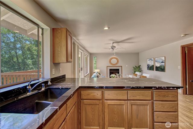 4026 205th Place SW, Lynnwood, WA 98036