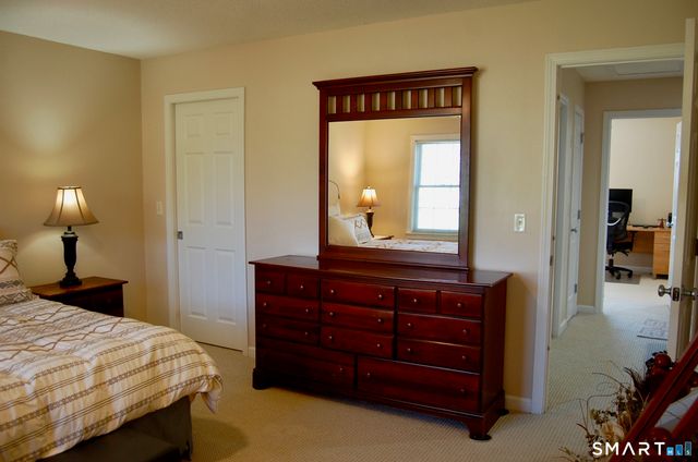 71 Gianna Drive 71, Manchester, CT 06040