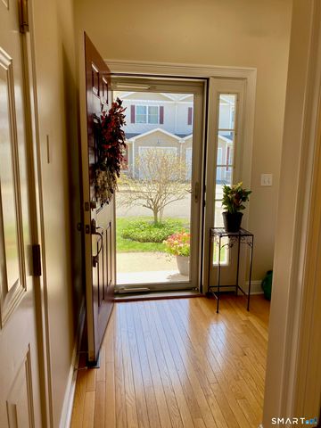 71 Gianna Drive 71, Manchester, CT 06040