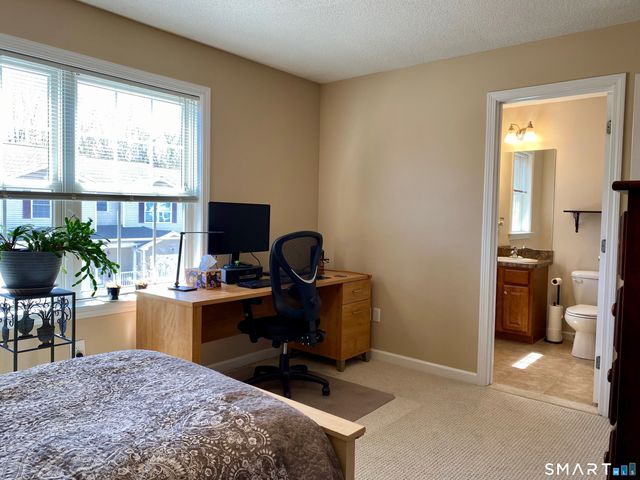 71 Gianna Drive 71, Manchester, CT 06040