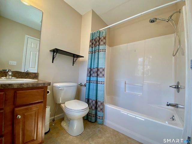 71 Gianna Drive 71, Manchester, CT 06040