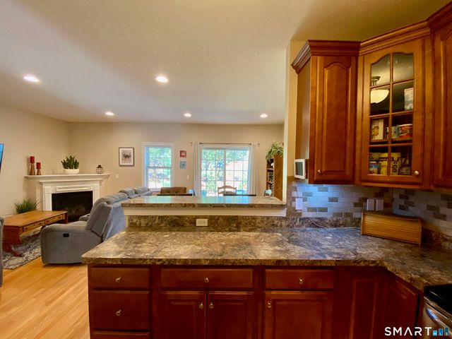 71 Gianna Drive 71, Manchester, CT 06040