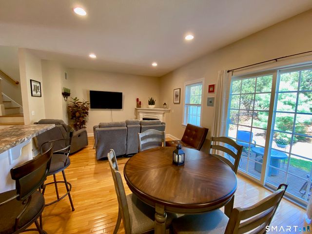 71 Gianna Drive 71, Manchester, CT 06040