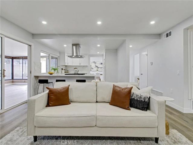 1675 E Cyrene, Carson, CA 90746