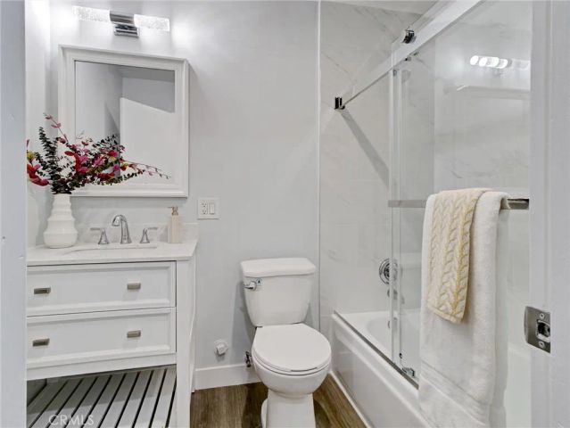 1675 E Cyrene, Carson, CA 90746