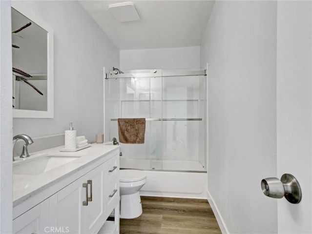 1675 E Cyrene, Carson, CA 90746