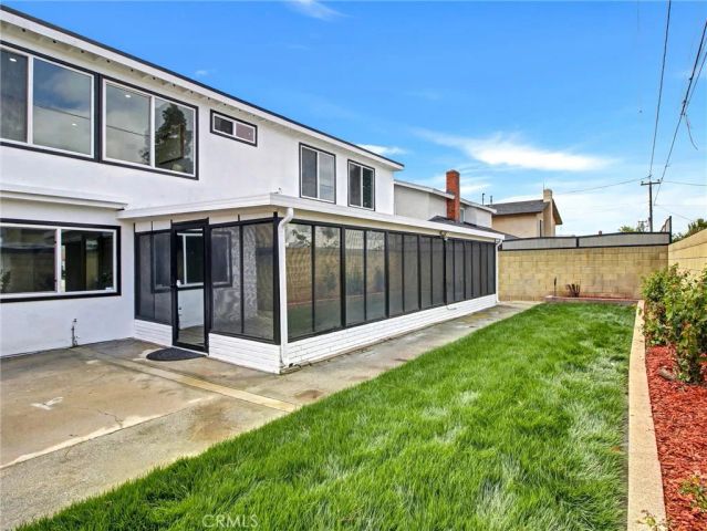 1675 E Cyrene, Carson, CA 90746