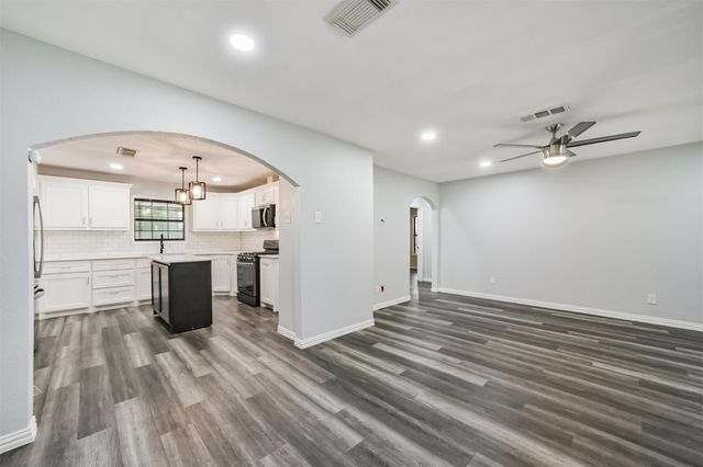 1206 Layton Street, Baytown, TX 77520