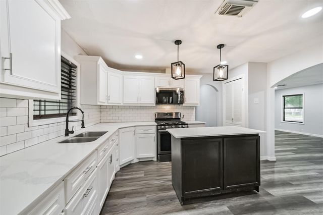 1206 Layton Street, Baytown, TX 77520