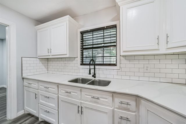 1206 Layton Street, Baytown, TX 77520