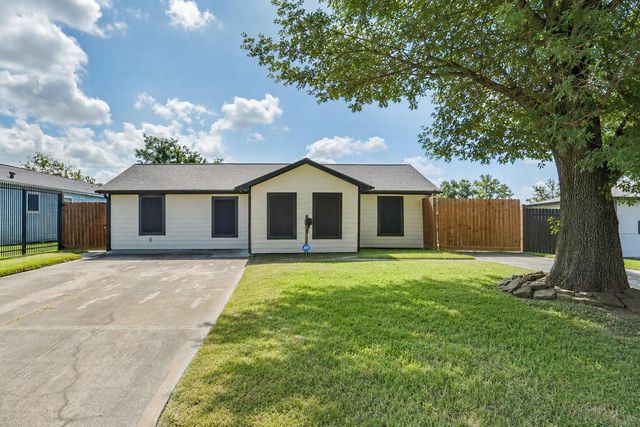 1206 Layton Street, Baytown, TX 77520