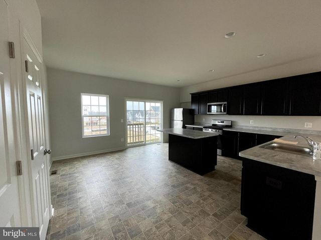 200 NORLAND KNOLL DR, Stephenson, VA 22656