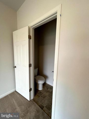 200 NORLAND KNOLL DR, Stephenson, VA 22656