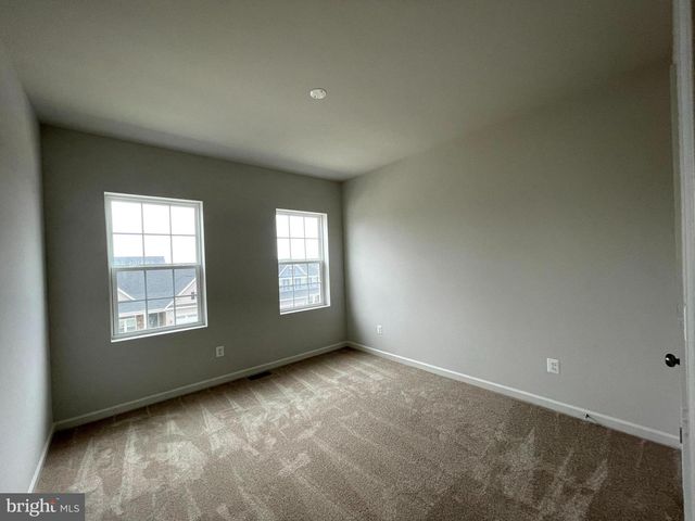 200 NORLAND KNOLL DR, Stephenson, VA 22656