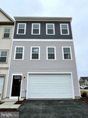 200 NORLAND KNOLL DR, Stephenson, VA 22656