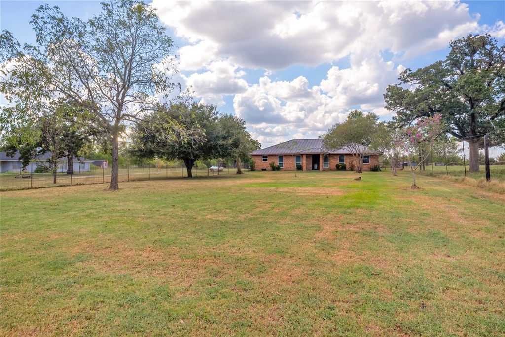 10337 County Road 174, Anderson, TX 77830 — photo 2