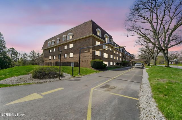 4343 W Bancroft Street, Apt 4g, Ottawa Hills, OH 43615