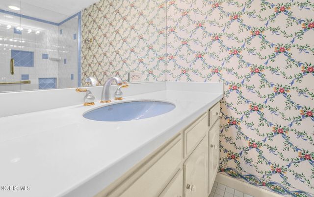4343 W Bancroft Street, Apt 4g, Ottawa Hills, OH 43615