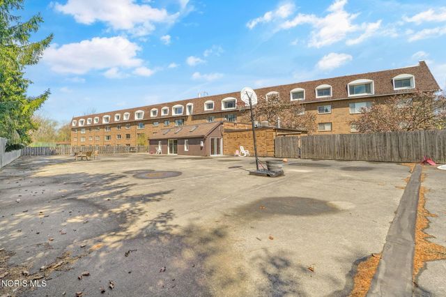 4343 W Bancroft Street, Apt 4g, Ottawa Hills, OH 43615