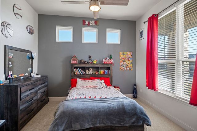 519 Stone Creek Dr, Coahoma, TX 79511