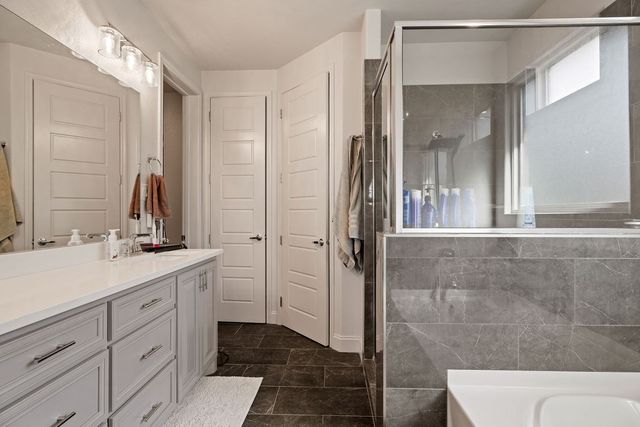 519 Stone Creek Dr, Coahoma, TX 79511