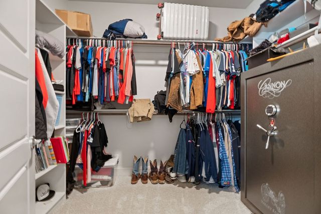 519 Stone Creek Dr, Coahoma, TX 79511