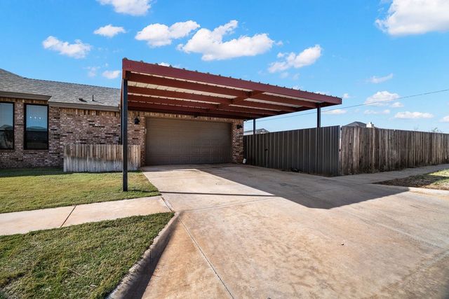 519 Stone Creek Dr, Coahoma, TX 79511