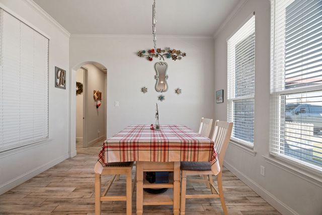 519 Stone Creek Dr, Coahoma, TX 79511